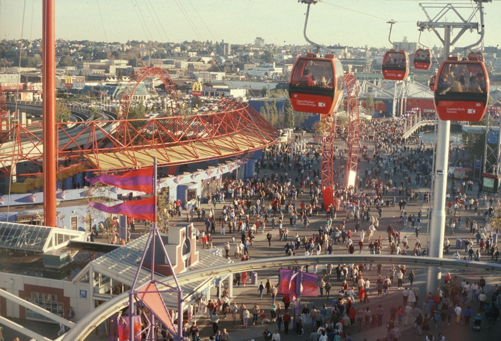 Expo 86 gondola and crowds. Reference code: AM1551-S1-: 2010-006.392.