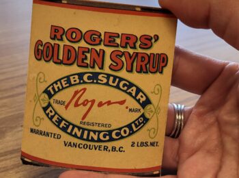 Small recipe book that looks like a can of Rogers Golden Syrup. From AM1592-1-S1-F19. Photo by Christine Tutt