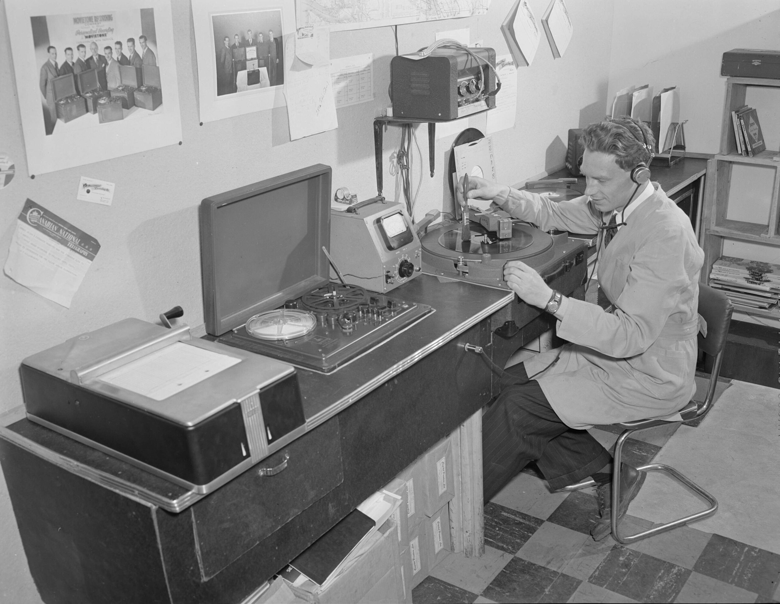 Interior of office at Movie Sound Lab, 2610 W. Broadway, June 28, 1948. Reference code: AM1545-S3-: CVA 586-11213