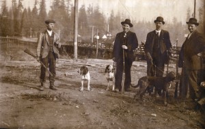 Hunters in Stanley Park hunting cougars in 1911.