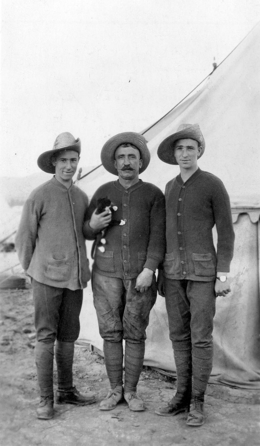 Members of the 121st Battalion with cat, 1916. Reference code AM54-S4-2-: CVA 371-245