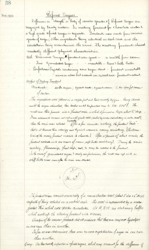 The above page is a sample from a book that contains detailed and handwritten instructions and formulas for testing sugar and various sugar products. This book was maintained between 1910 and 1925. Reference code: AM1592-S11-F5.