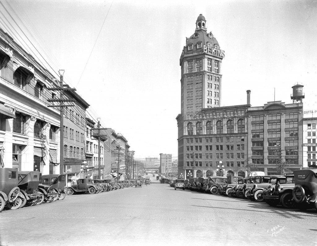 Archival photograph selected by Warin Rychkun for the Merging Time assignment. View of Pender Street east of Cambie Street, showing the Sun Tower, 1927s. Reference code: AM54-S4-: Str N164.