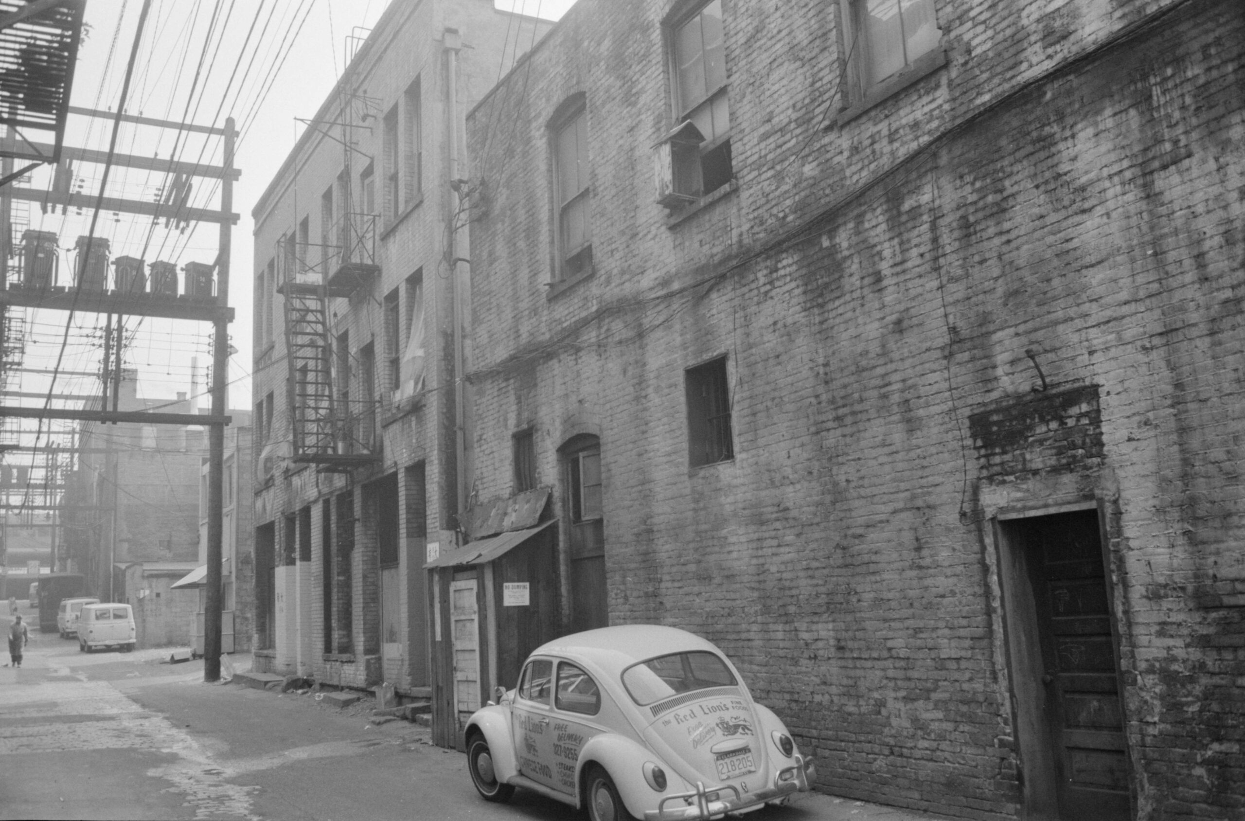 The Red Lion’s delivery car spotted in Market Alley, East Pender Street, 1968. Reference code: COV-S644-: CVA 1095-08982