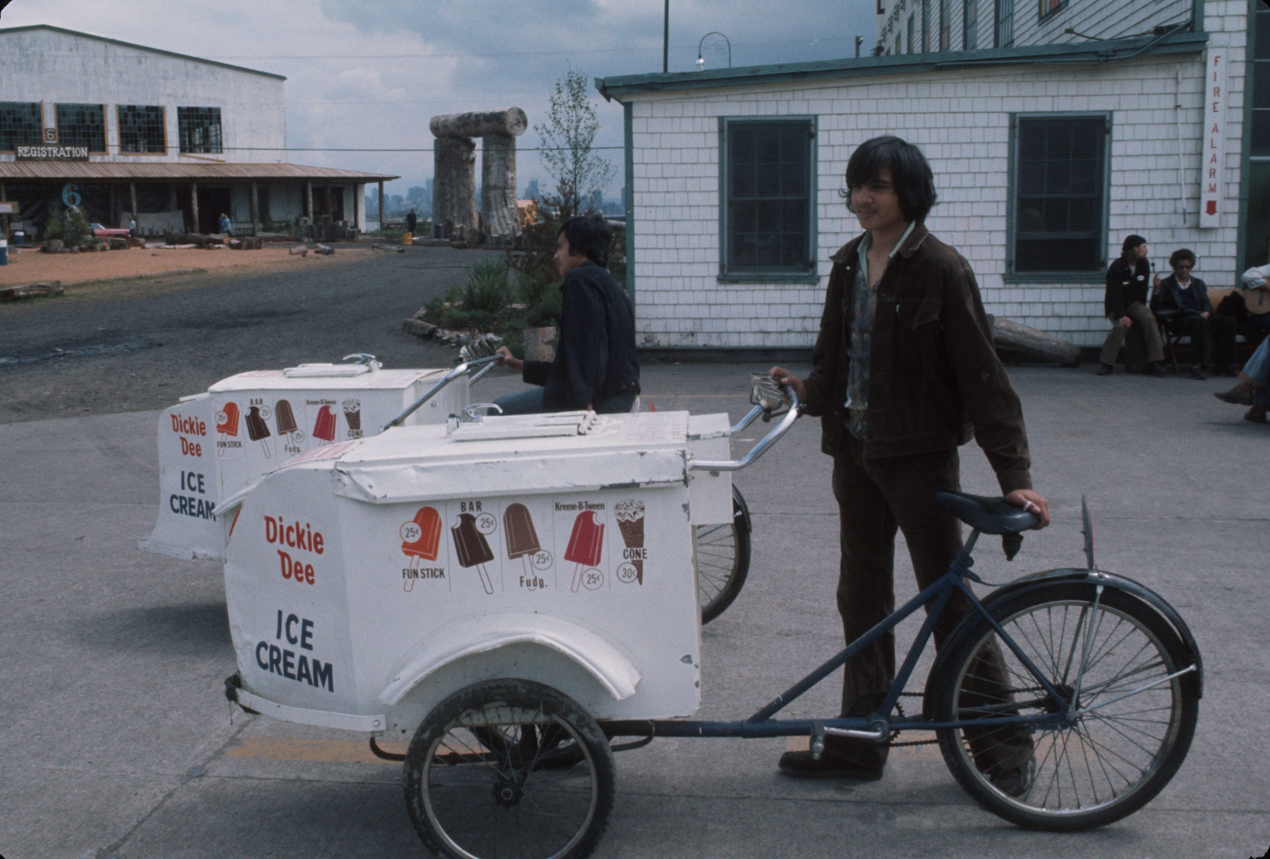 Dickie Dee Ice Cream cart at Habitat Forum. Reference code: AM1671-: 2011-130.1329