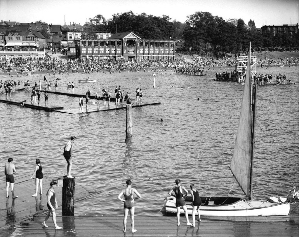 http://searcharchives.vancouver.ca/english-bay-scene-2