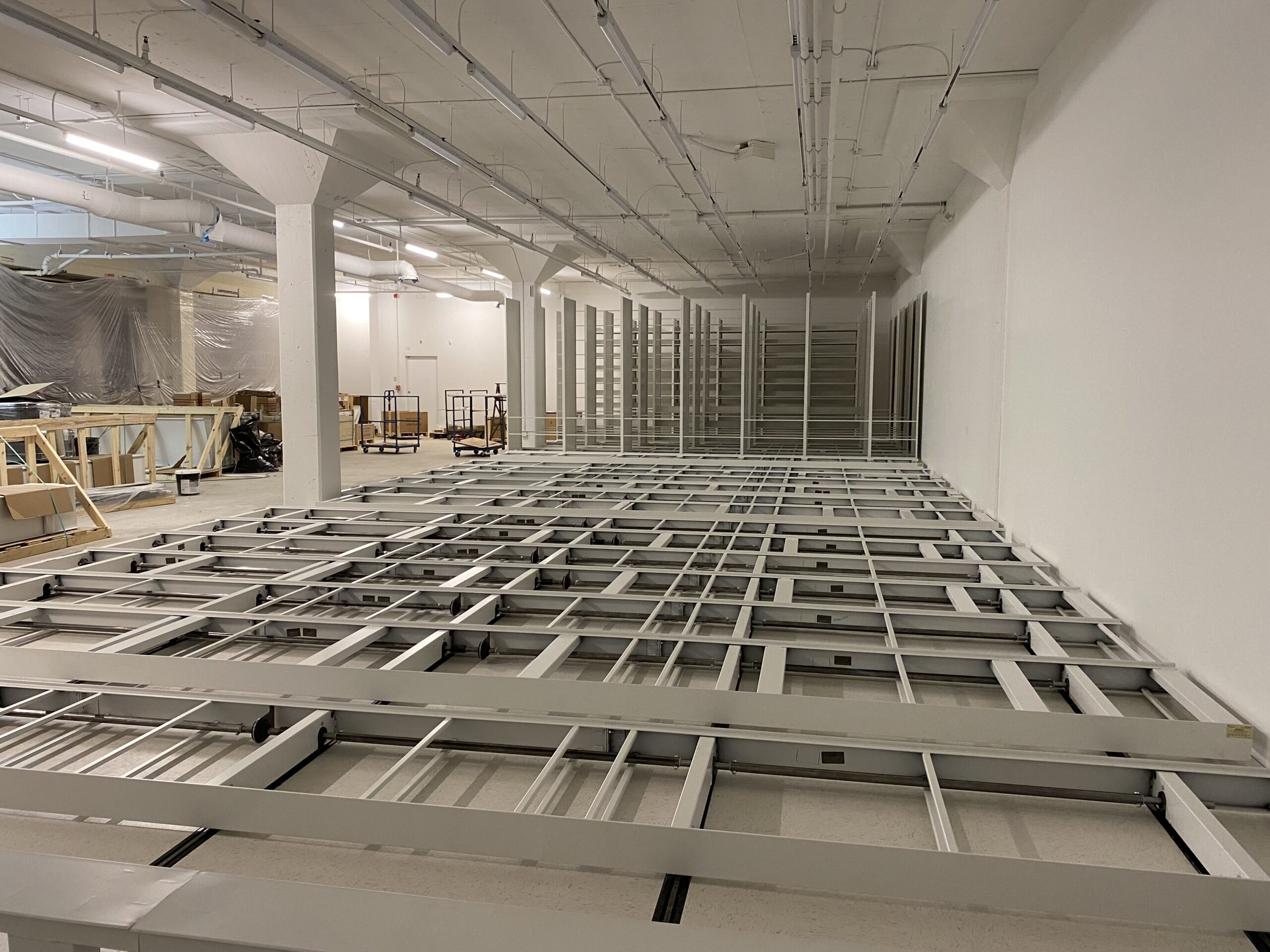 Mobile carriages and uprights being installed