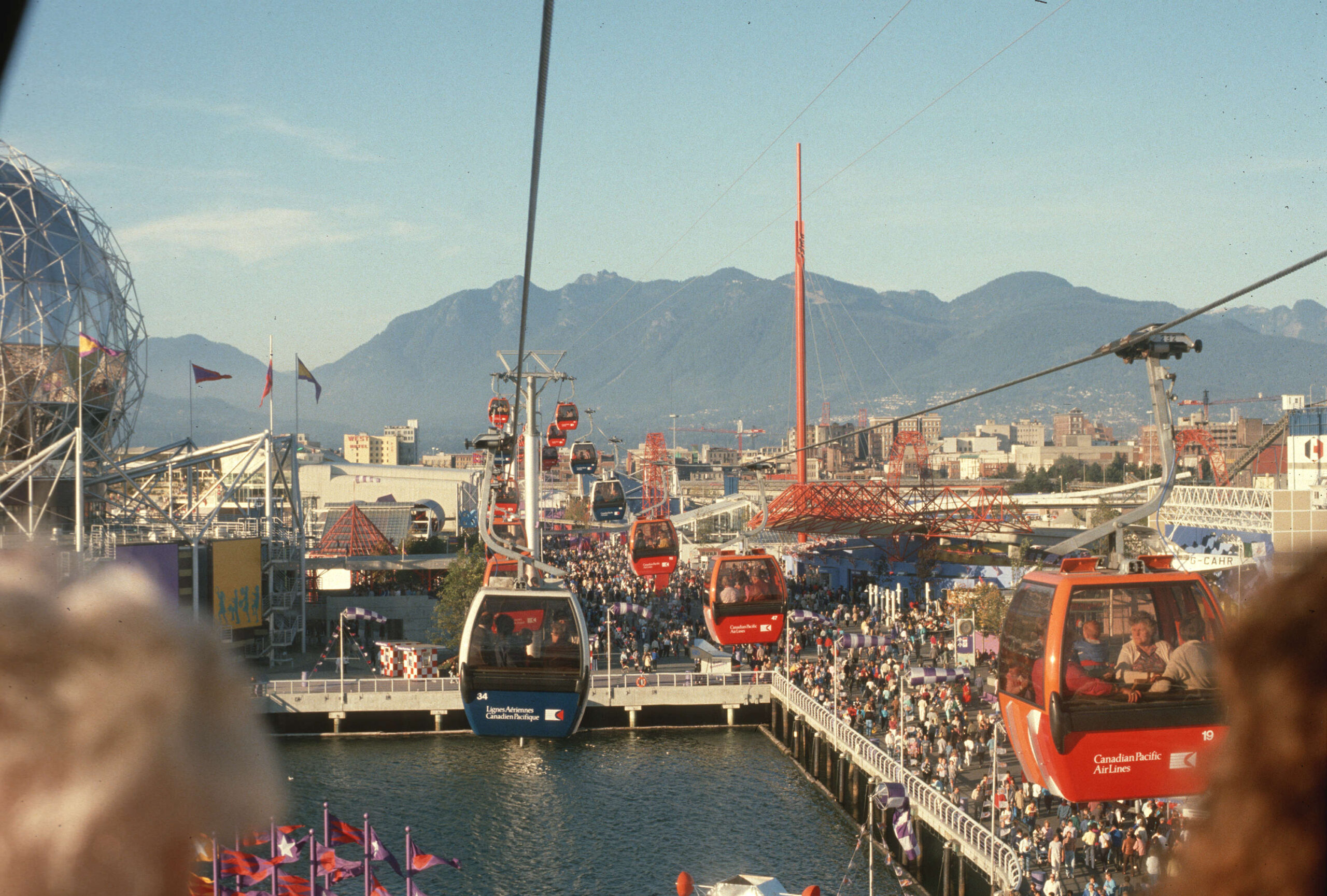 Expo 86 gondola, 1986. Reference code: AM1551-S1-: 2010-006.409